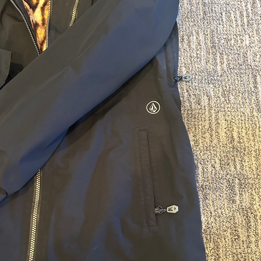 Volcom Asterid Jacket with Leopard Hood - image 7